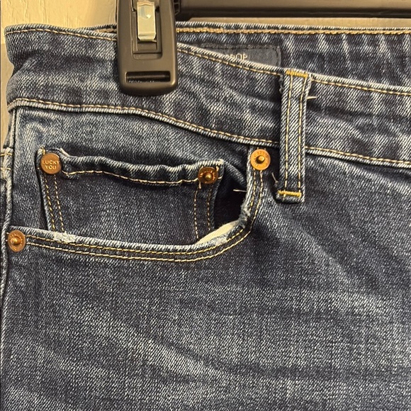 Lucky Brand Blue Cropped Jeans with Raw Hem - Picture 3 of 9
